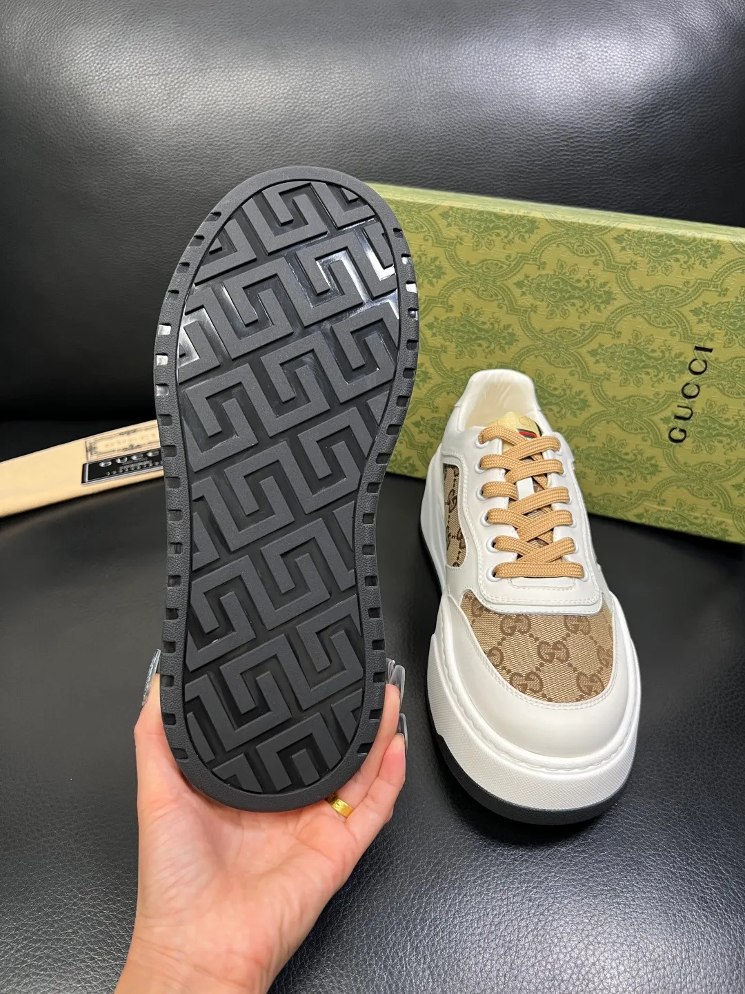 Men's shoes 💰820 Gucci high quality top crafts Gucci counter new original factory configuration, imported cowhide patchwork fabric from Italy, imported cowhide lining, breathable and comfortable, sole: original factory special supply original sole super comfortable, original factory and single goods, welcome to compare, code number 38-44 (customized 45 46)